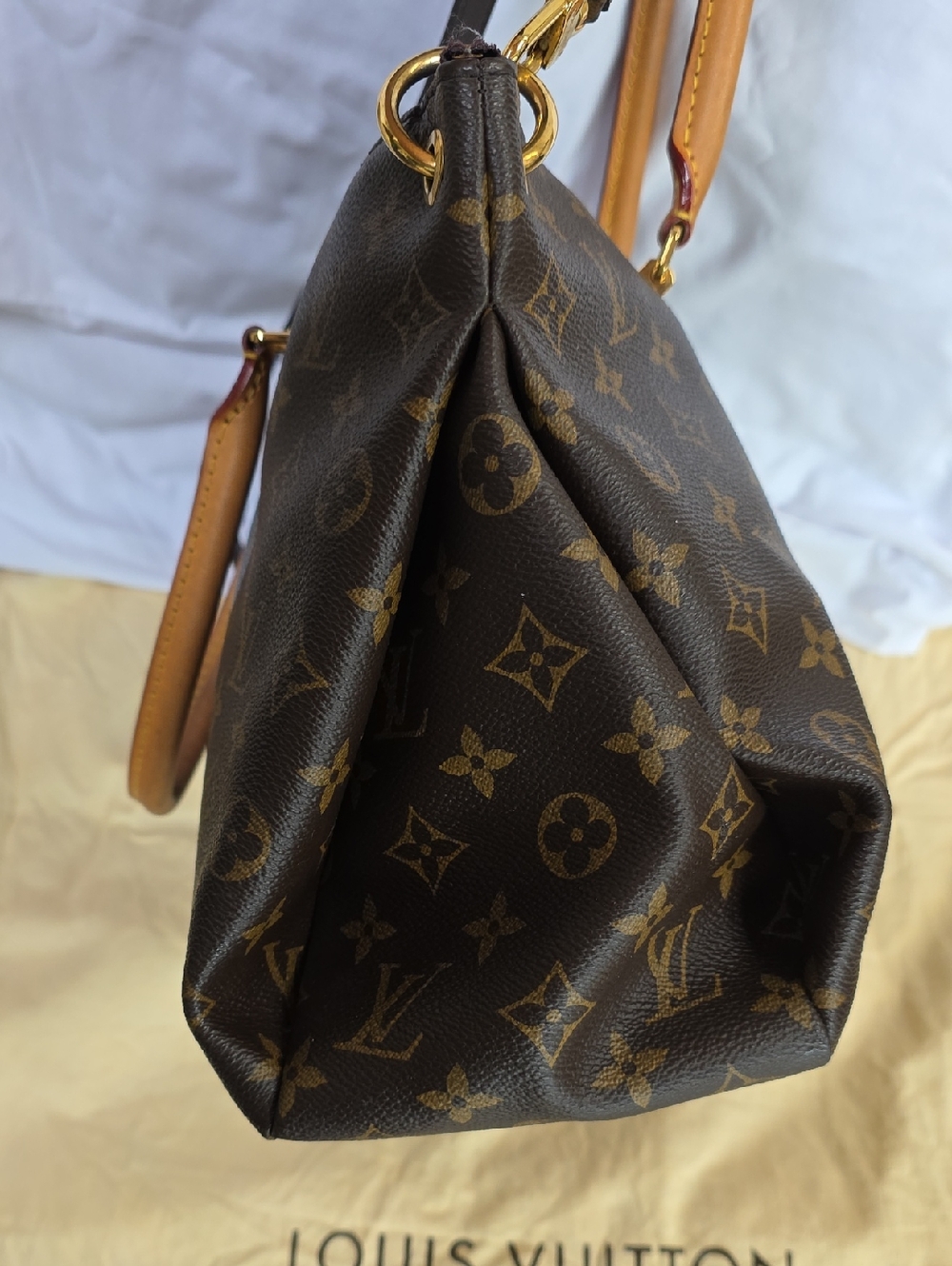 Louis Vuitton Pallas MM Satchel - Picture 6 of 16